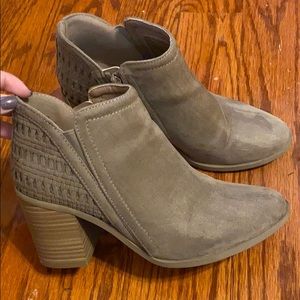Madden girl Cheyenne ankle boot